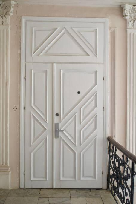 White Door Apartments Heart Of Odessa 4 المظهر الخارجي الصورة